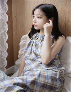 《女人自己扒荫道让男人添-又黄又爽又色的视频免费》