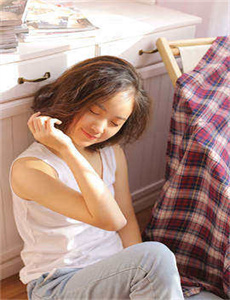 《美女直播洗澡的软件下载-污到下面流水的文章》